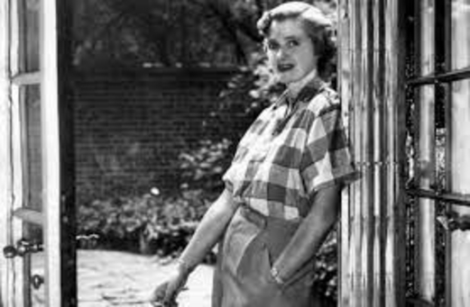 الروائية “الأرستقراطية” التي اكتشفت ماضي عائلتها المتواضع