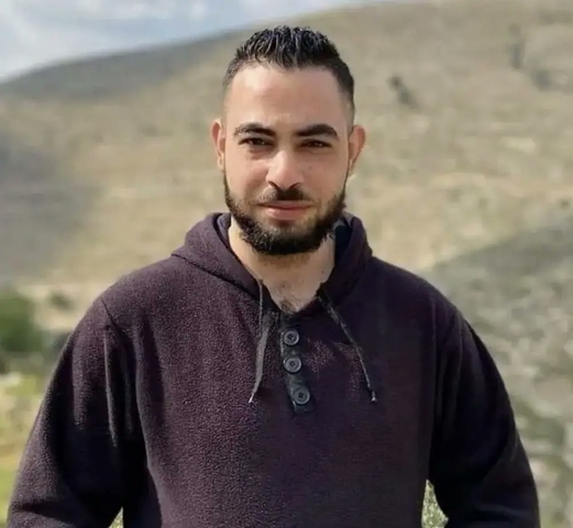 الأسير الفلسطيني رائد ريان يعلق إضرابه عن الطعام بعد 113 يوما