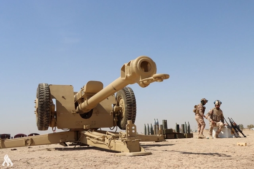 العراق يجري تجربة ناجحة لأول مدفع محلي الصنع بحضور قادة عسكريين