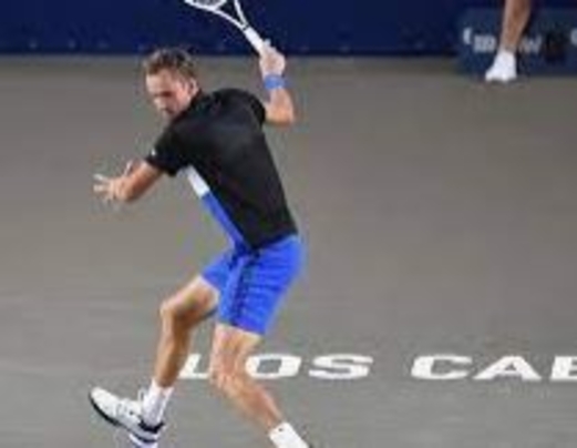 مدفيديف يلاقي نوري في نهائي دورة لوس كوبوس المكسيكية