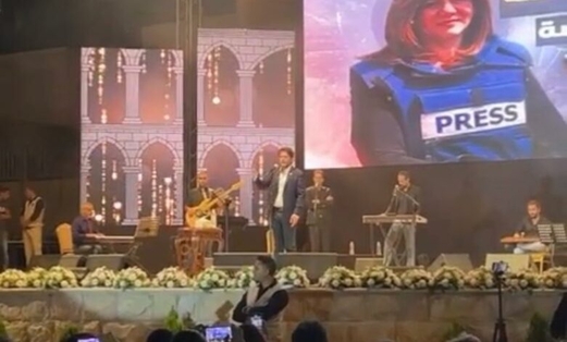 لوقوفه الدائم إلى جانب فلسطين:وزارة الثقافة الفلسطينية تكرم الفنان معين شريف