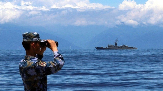 الجيش الصيني يعلن حالة التأهب القصوى بعد مرور طرادات أمريكية مضيق تايوان