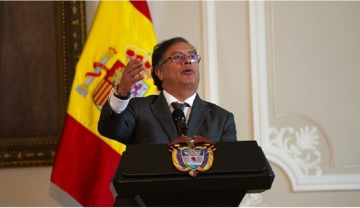 فنزويلا وكولومبيا تستأنفان العلاقات الدبلوماسية بعد ثلاث سنوات من القطيعة