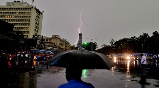 مقتل 23 شخصا جراء صواعق البرق شرقي الهند