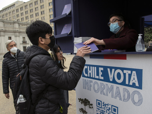 التشيليون مدعوون للتصويت على مشروع دستور جديد