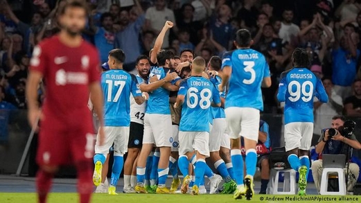 نابولي يفوز على ليفربول في دوري أبطال أوروبا