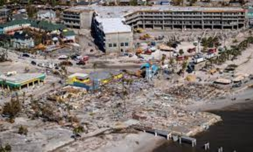 الإعصار إيان يخلف عشرات القتلى في فلوريدا ويتجه نحو جنوب شرق الولايات المتحدة