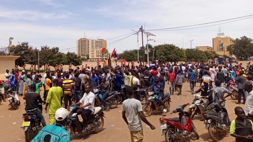 بوركينا فاسو: إطلاق نار وارتباك بعد يوم من الانقلاب