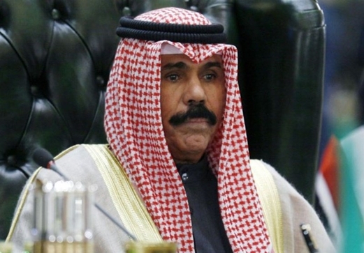 أمير الكويت يقبل استقالة الحكومة ويكلفها بتصريف الأعمال