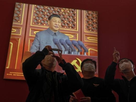 الصين المعزولة عن العالم تستعد لولاية ثالثة لشي جينبينغ