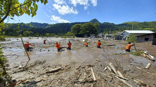 ارتفاع حصيلة قتلى إعصار “نالغي” في الفلبين إلى ١٦٠ شخصا