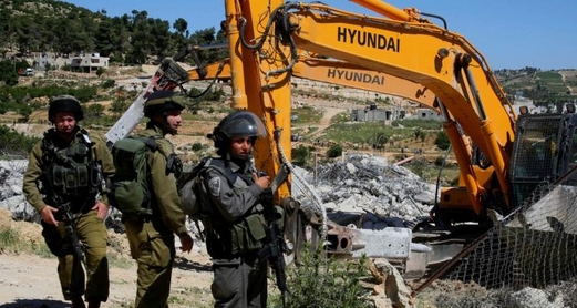 قوات العدو الصهيوني تهدم منزلا قيد الإنشاء غرب مدينة سلفيت