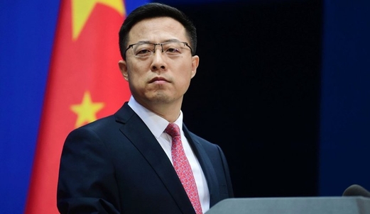 الصين : الأمريكيون ينهبون ثروات سوريا