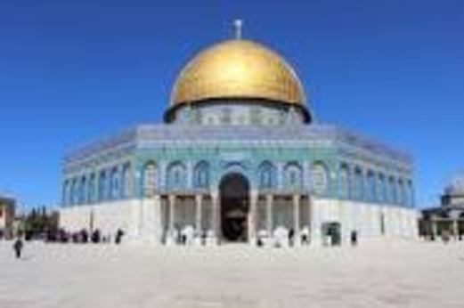 تحذيرات فلسطينية من مخاطر اقتحامات المستوطنين للمسجد الأقصى