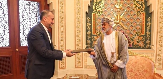 سُلطان سلطنة عمان يتلقى دعوة رسمية لزيارة إيران