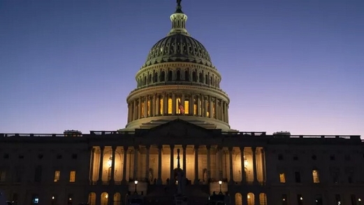 سياسي أمريكي: الذين ينكرون النازية في أوكرانيا يخدعون أنفسهم