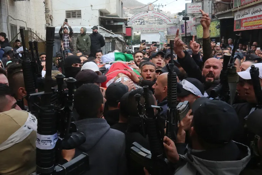 شهيد وإصابات خلال اقتحام قوات العدو بلدة قباطية جنوب جنين