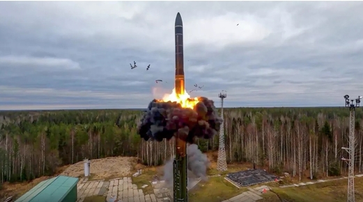  الدفاع الجوي الروسي يسقط صواريخ أوكرانية في سماء بيرديانسك