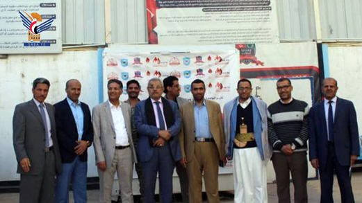 وزير التعليم العالي يطلع على الأداء التعليمي والأكاديمي بالجامعة الإماراتية