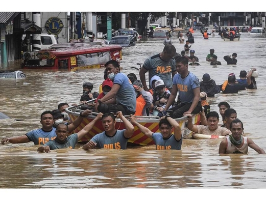 ارتفاع حصيلة ضحايا الفيضانات التي شهدتها الفلبين إلى أكثر من 35 قتيلاً