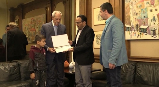 اتحاد الإعلاميين اليمنيين يكرم رئيس تحرير صحيفة السفير