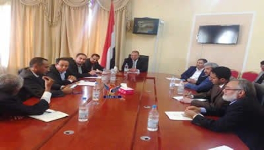 نائب رئيس الوزراء للشؤون التنموية يلتقي أعضاء اتحاد مصنعي الادوية