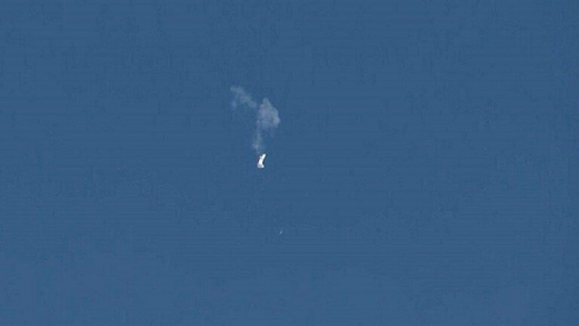 الدفاع الصينية: الولايات المتحدة اتخذت رد فعل مبالغ فيه عند استخدامها القوة لإسقاط المنطاد الصيني