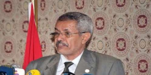 وزير التعليم العالي يعلن إيقاف القبول والتسجيل بكليات الطب البشري بالجامعات اليمنية