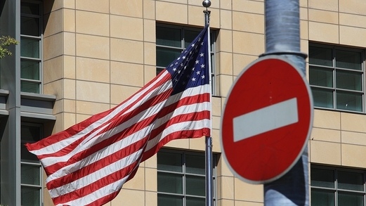 السفارة الأمريكية في موسكو تدعو رعاياها إلى مغادرة روسيا “فوراً”