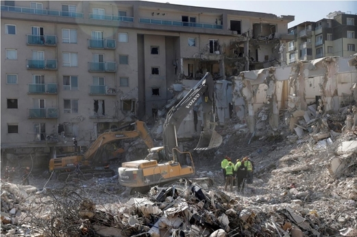 العثور على ناج بعد 278 ساعة من وقوع الزلزال في تركيا