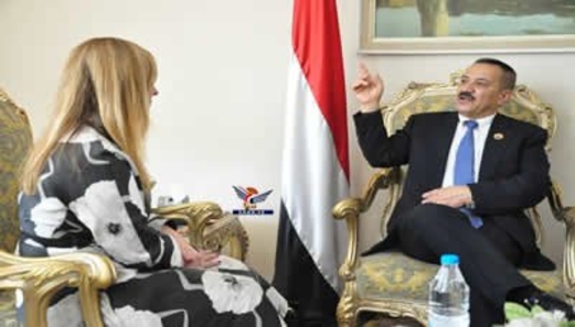 وزير الخارجية يلتقي مدير مكتب المبعوث الأممي