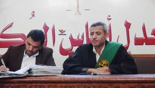 المحكمة تلزم النيابة بتنفيذ قراراتها بالقبض والحجز على أموال الخونة
