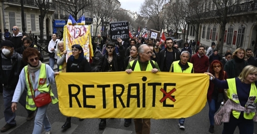 تصويت برلماني مرتقب لحجب الثقة عن الحكومة الفرنسية على خلفية مشروع إصلاح نظام التقاعد