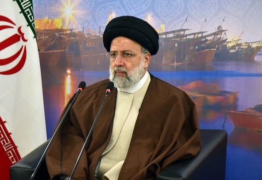 الرئيس الإيراني: على الأمريكيين أن يكفوا عن احتقار الشعوب