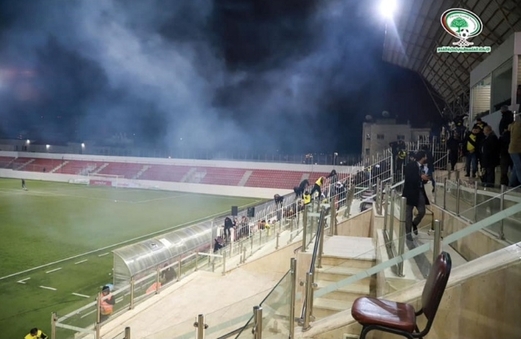 إصابات بالاختناق في اعتداء للعدو على استاد الشهيد فيصل الحسيني