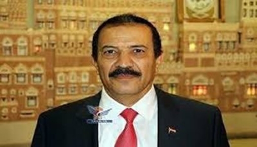 وزير الخارجية يهنئ نظيريه الجنوب إفريقي والهولندي