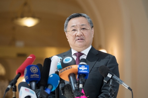 سفير الصين لدى الاتحاد الأوروبي: السفير الأمريكي لدى الاتحاد ينشر الأكاذيب