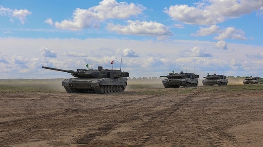 مستشار أمريكي: الصواريخ الروسية ستسحق دبابات “ليوبارد” في أوكرانيا