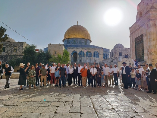 الأوقاف الإسلامية: أكثر من 1400 صهيوني اقتحموا الأقصى منذ الصباح