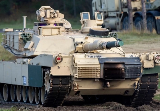 بولندا تسعى لإنتاج قذائف اليورانيوم المنضب لدبابات أبرامز