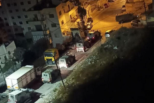مقاومون يستهدفون قوات العدو الصهيوني على أطراف بلدة قباطية جنوب جنين