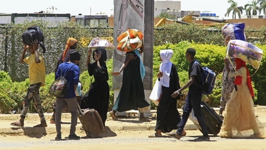 حصيلة قتلى الاشتباكات في السودان أكثر من 270 مدنياً والآلاف يفرّون من الخرطوم