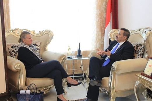 وزير الخارجية يلتقي غراندي ويؤكد على أهمية صرف المرتبات وفتح مطار صنعاء