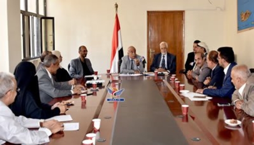 الرهوي يؤكد على دور الأكاديميين في تحقيق أهداف الرؤية الوطنية