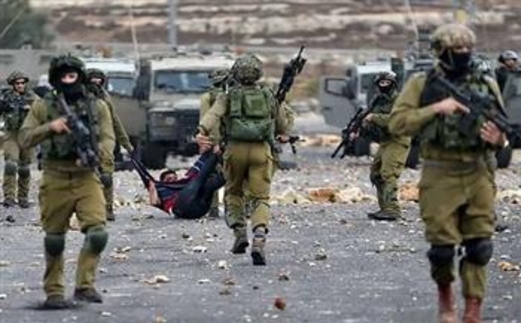 العدو الصهيوني يعتقل 12 فلسطينيا ويواصل حصاره لمدينة “أريحا” لليوم السادس