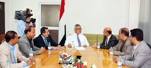 رئيس الوزراء يناقش أوضاع جامعة إب وخطتها التطويرية