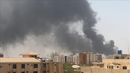 تحذيرات من احتمال فرار 800 ألف شخص من السودان