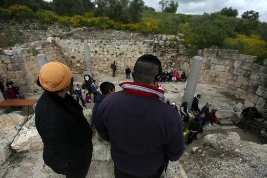 فلسطين المحتلة: مستوطنون يقتحمون الموقع الأثري في سبسطية