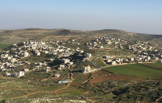 العدو الصهيوني يواصل حصاره لقرية المغير بإغلاق مداخلها لليوم التاسع على التوالي