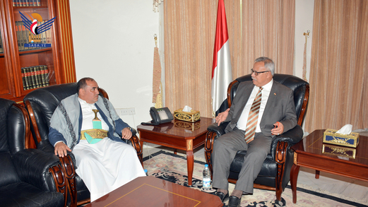 رئيس الوزراء يؤكد أهمية الاستفادة من مخرجات المؤتمرات العلمية